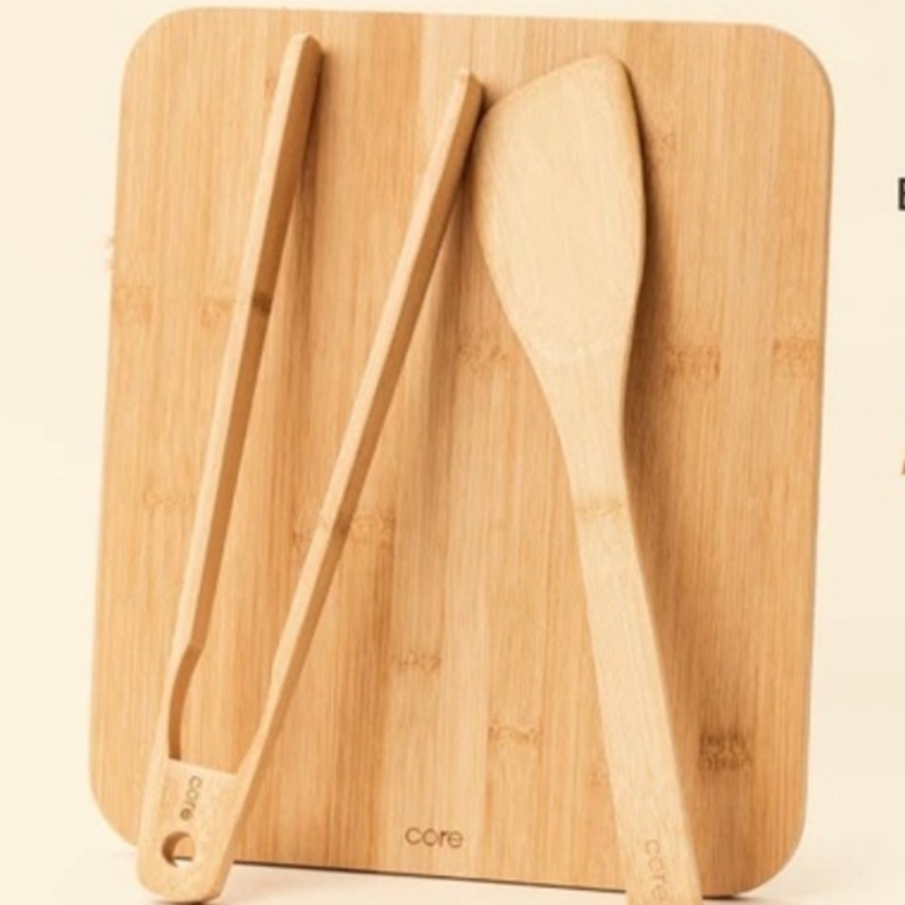 CORE BAMBOO KITCHEN SERVE SET INCLUDES BOARD TONGS & SPATULA PERFECT 4 PREP/SERV